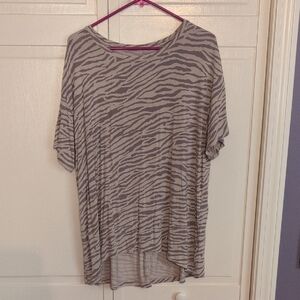 American Eagle Outfitters Light Tan Zebra Print Soft & Sexy Tunic Top Sz L